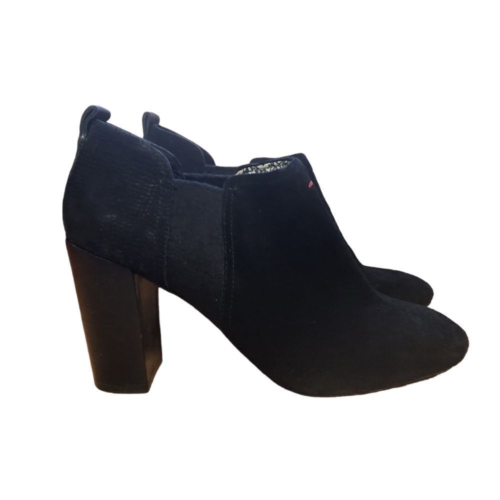 Ellen Degeneres black suede ankle boots